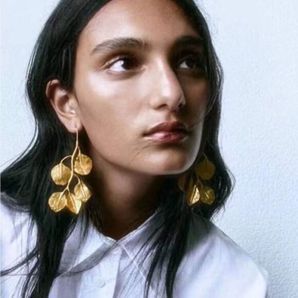 Zara Jewelry - Elegant Gold Leaf Drop Earrings - Statement Women Jewelry R344